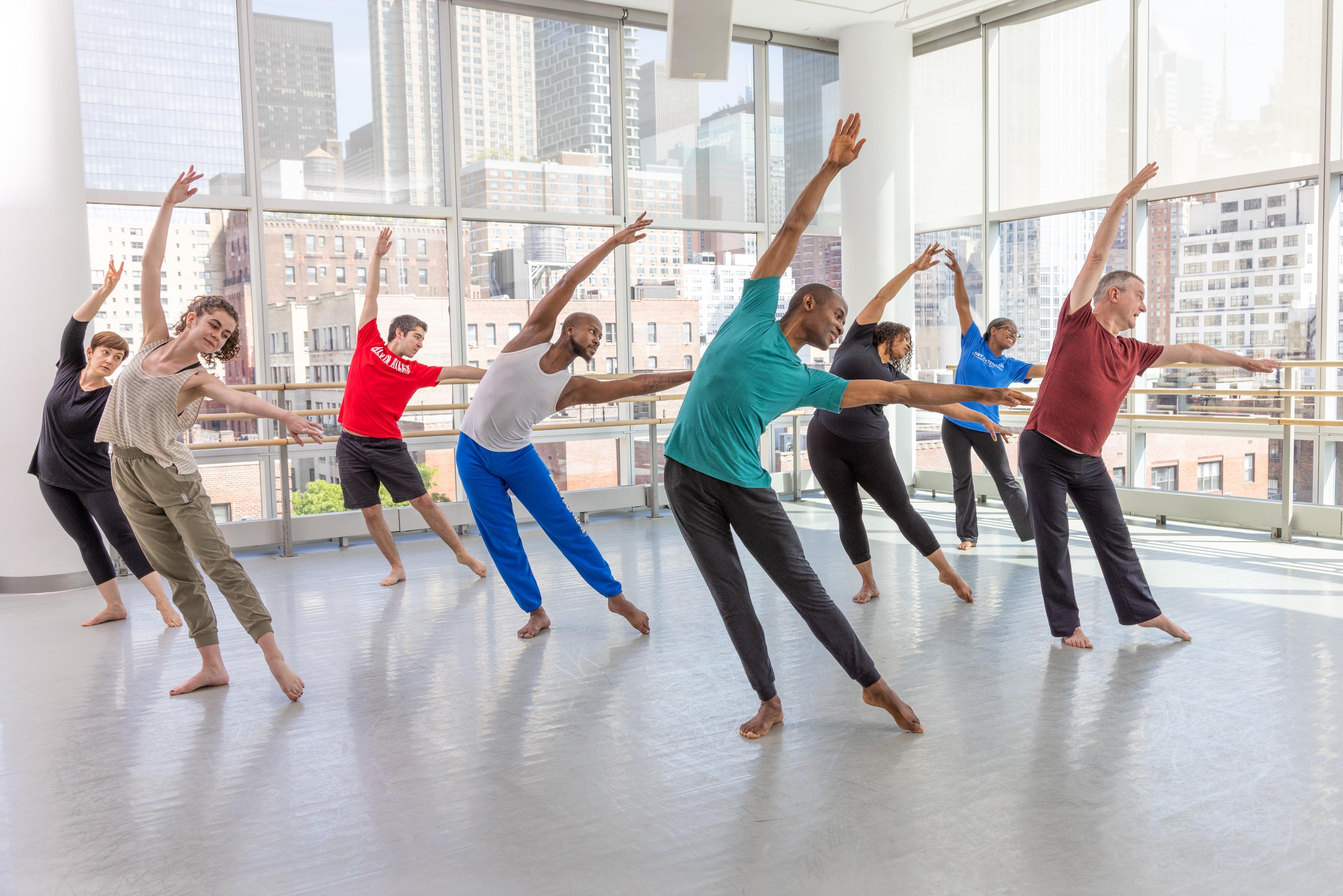 Horton with Amos Machanic at Ailey Extension. Photo by Whitney Browne.