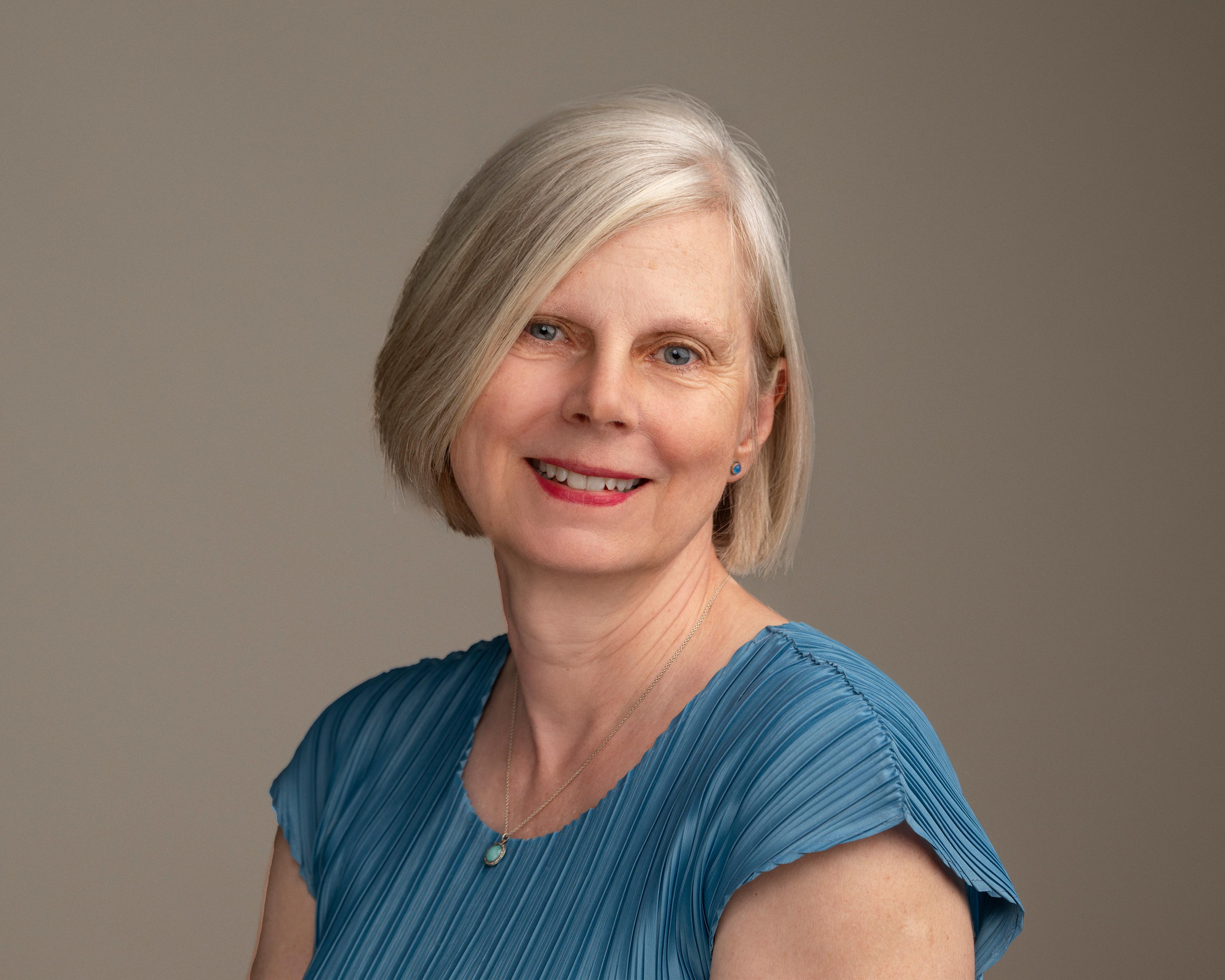 Headshot of Pamela Robinson