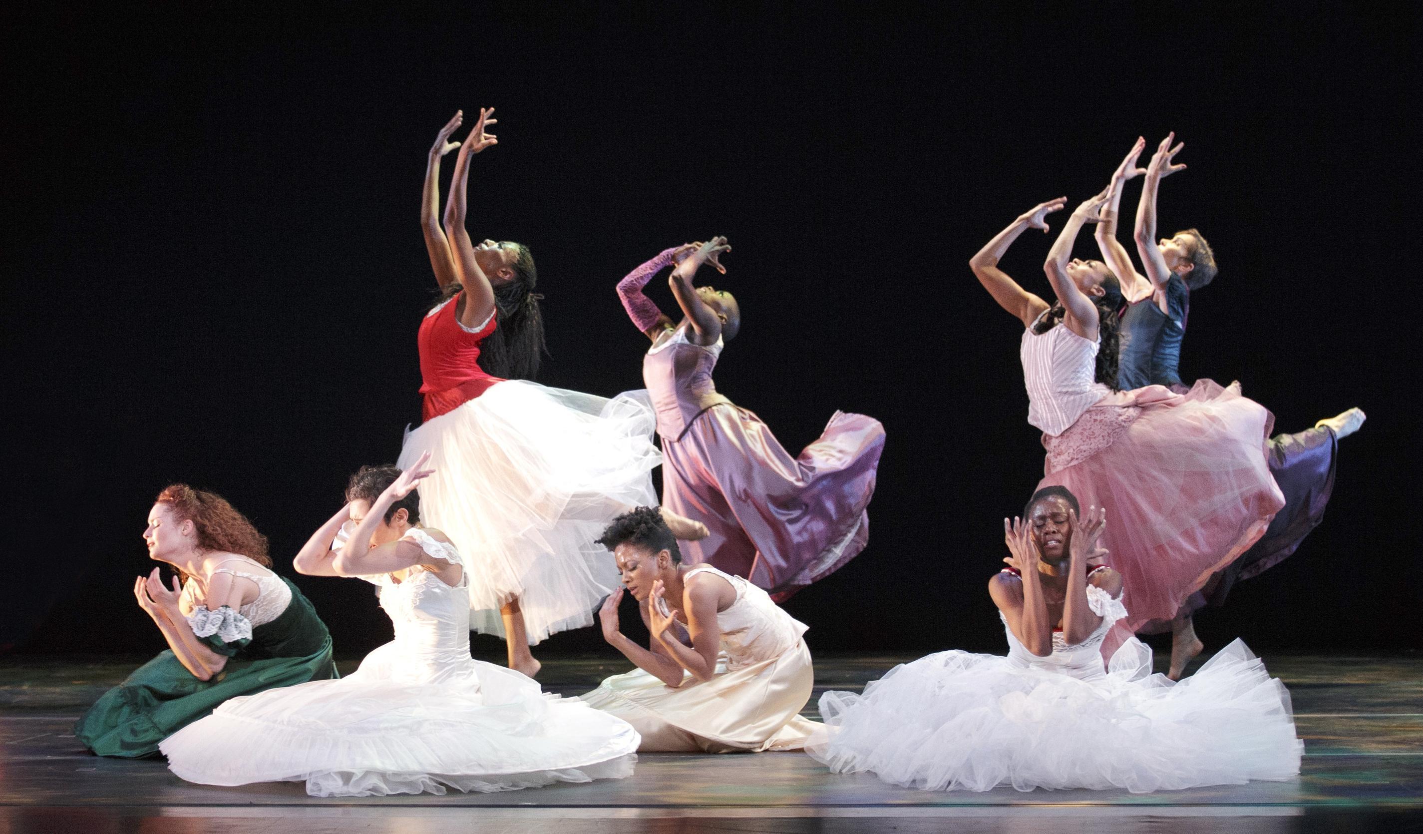 Alvin Ailey American Dance Theater in Jacqulyn Buglisi's Suspended